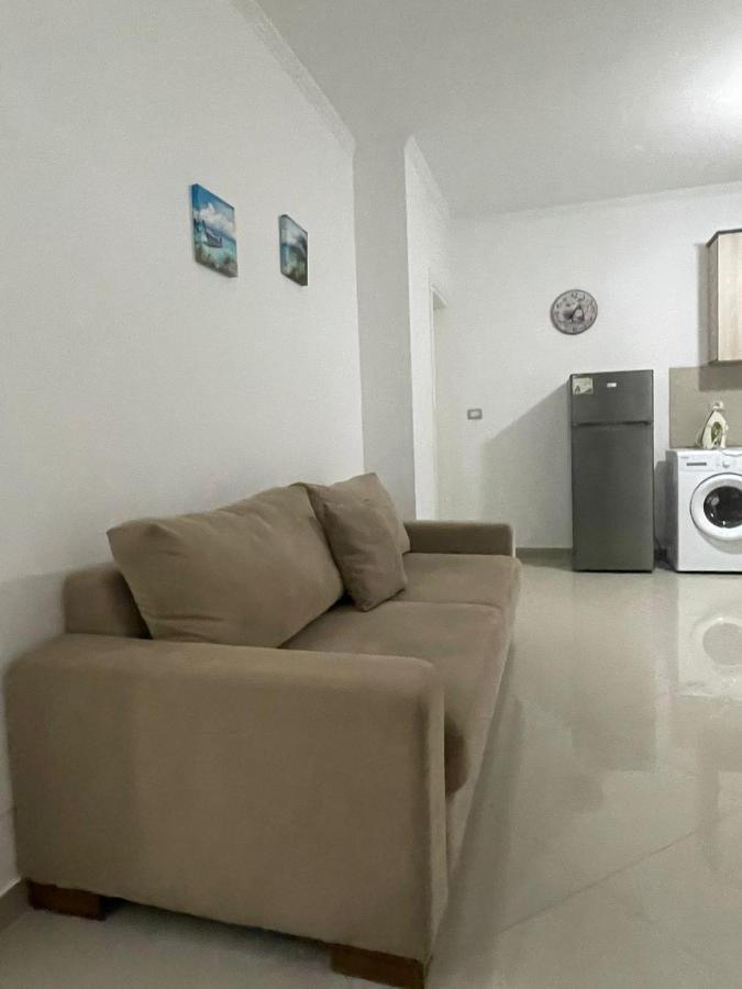 Kraal Apartment *